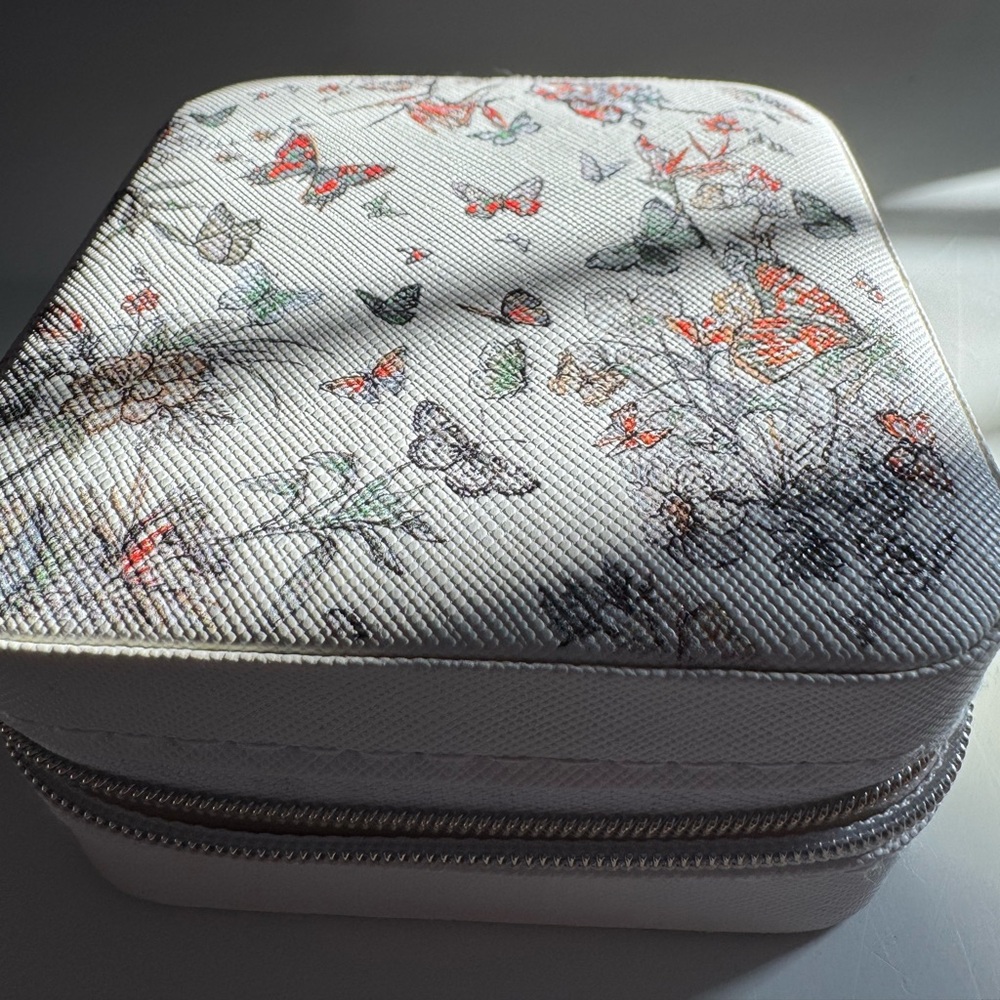 Vintage Jewelry Box